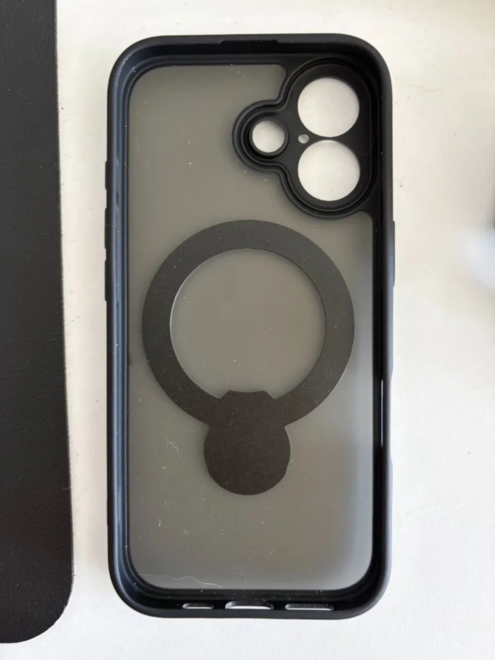 Iphone 17 phone case with stand